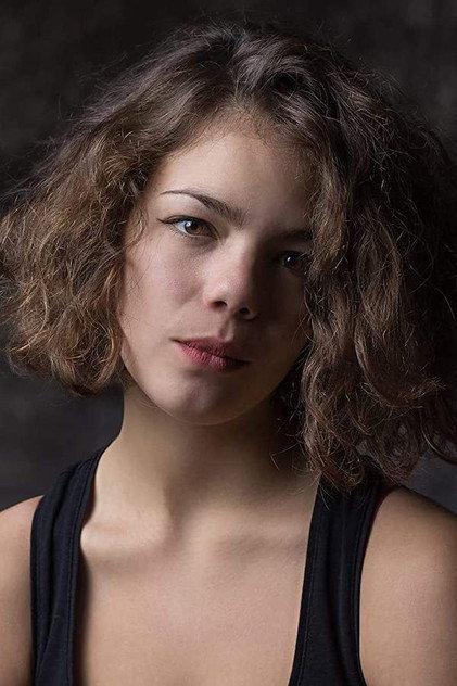 Clotilde Le Roy - Actor Profile Photo