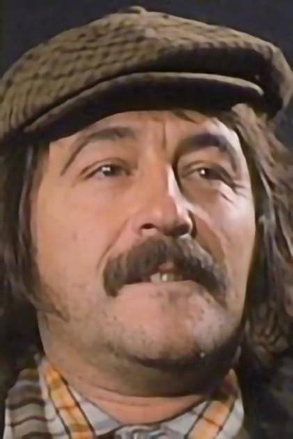 Jack Gatteau - Actor Profile Photo