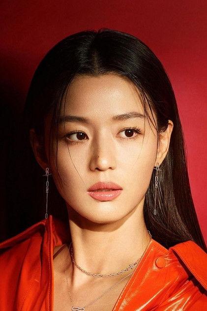Gianna Jun - Actor Profile Photo