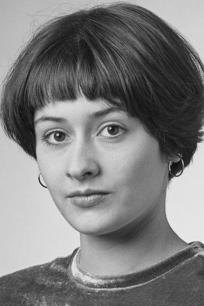 Anouk Elias - Actor Profile Photo