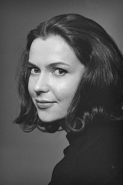 Christina Indrenius-Zalewski - Actor Profile Photo