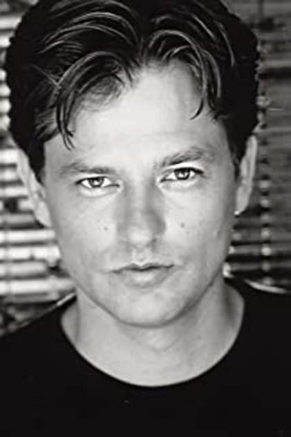 Aaron Tucker - Actor Profile Photo