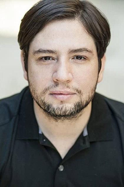 Jonathan Lisecki - Actor Profile Photo