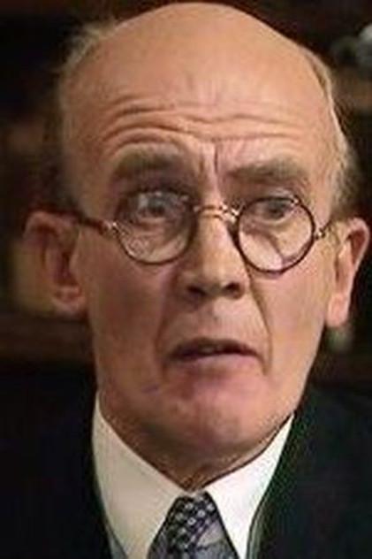 Kenneth Waller - Actor Profile Photo