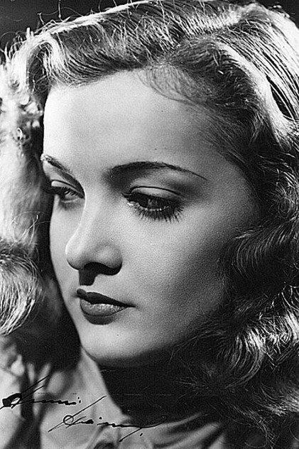 Silvana Roth - Actor Profile Photo