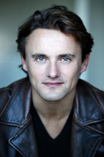 Alexandre Gillet - Actor Profile Photo