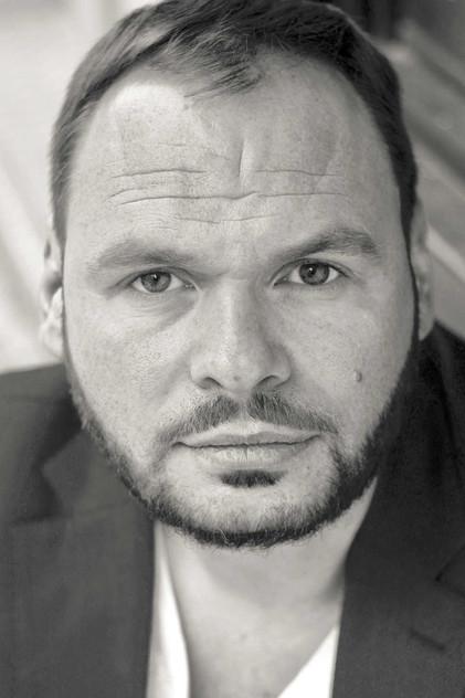 Manu Rui Silva - Actor Profile Photo