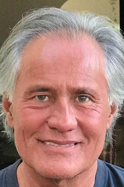 Daniel Ubaud - Actor Profile Photo