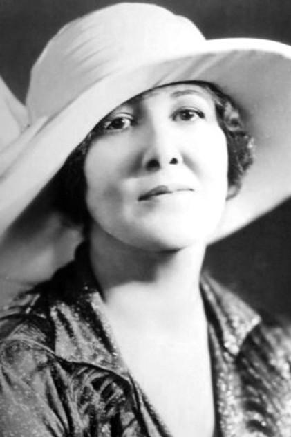 Mabel Van Buren - Actor Profile Photo