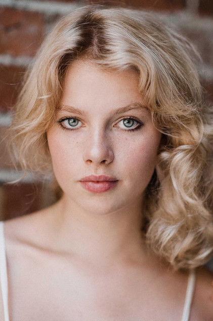 Ella Newton - Actor Profile Photo