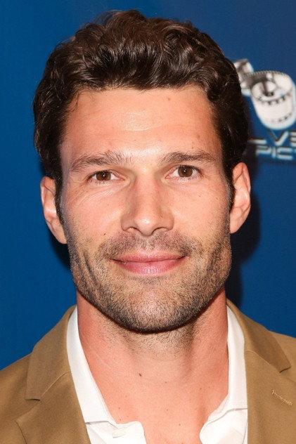 Aaron O'Connell - Actor Profile Photo