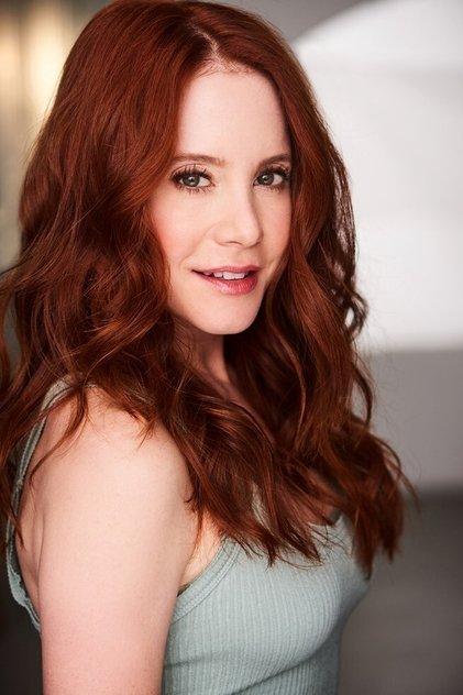 Amy Davidson - Actor Profile Photo