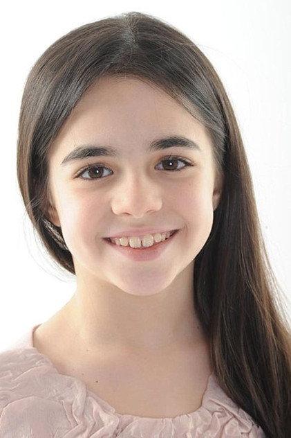 Nicole Cadeddu - Actor Profile Photo