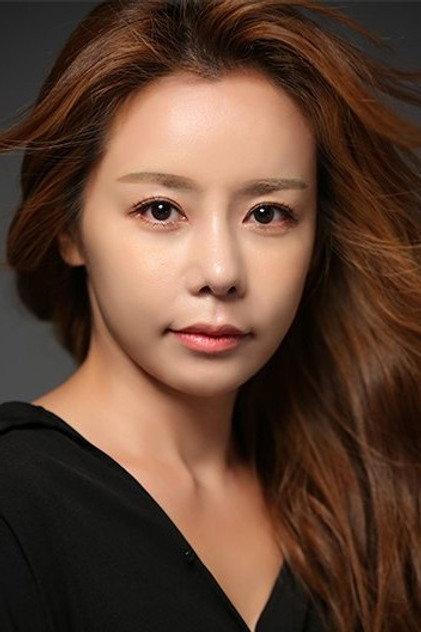 Shin Yi - Actor Profile Photo
