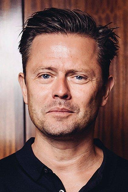 Fredrik Wikingsson - Actor Profile Photo