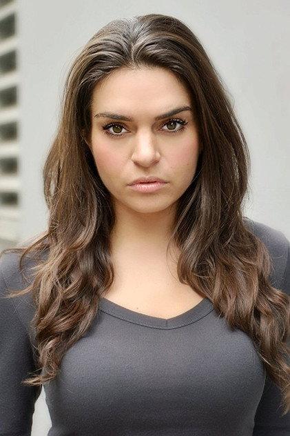 Mercedes De La Cruz - Actor Profile Photo
