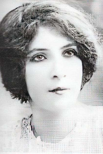 Suzanne Revonne - Actor Profile Photo