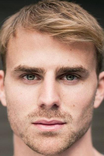 Leigh Scully - Actor Profile Photo