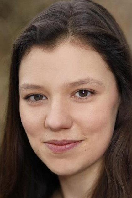 Amy Bullock - Actor Profile Photo