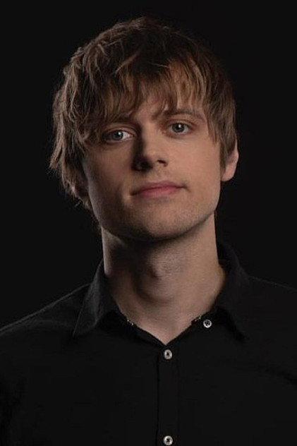 Vanya Usovich - Actor Profile Photo