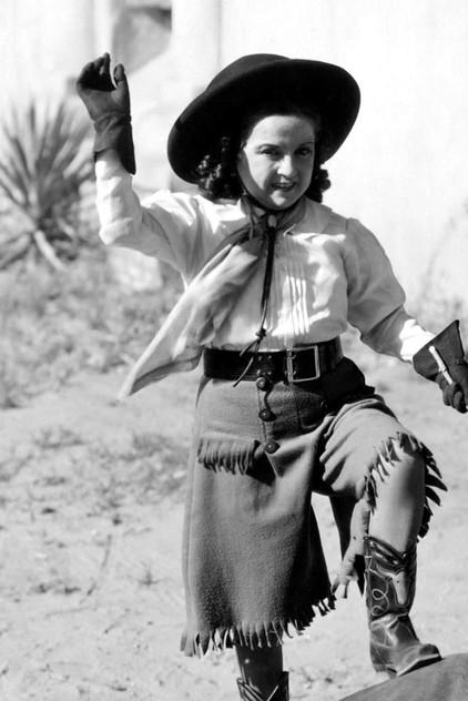 Yvonne Moray - Actor Profile Photo
