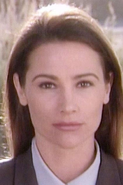Keely Shaye Brosnan - Actor Profile Photo