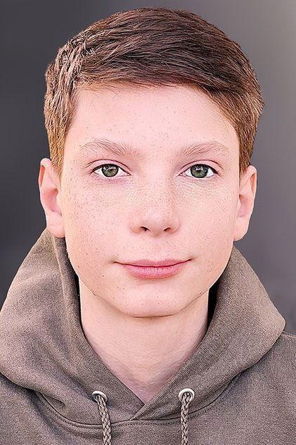 Everett Blunck - Actor Profile Photo