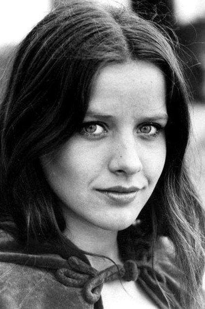 Aude Landry - Actor Profile Photo