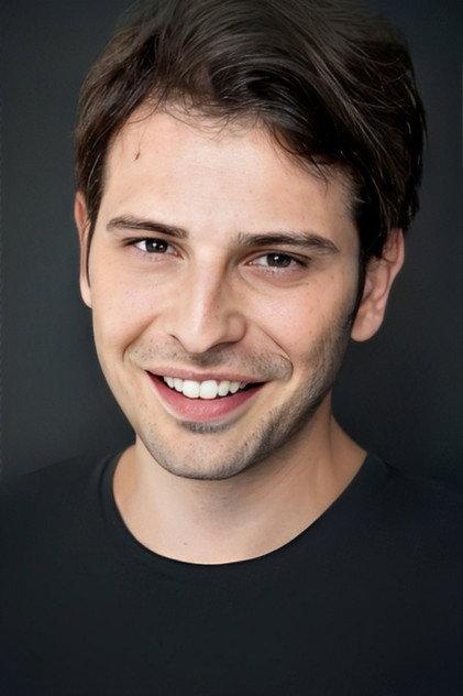 Ozan Osmanpaşaoğlu - Actor Profile Photo