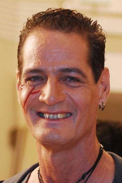 Gavin Packard - Actor Profile Photo
