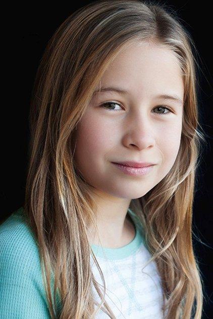 Islie Hirvonen - Actor Profile Photo