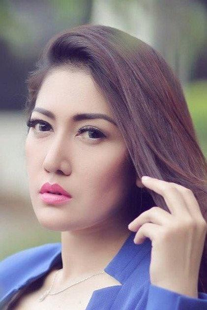 Asri Handayani - Actor Profile Photo