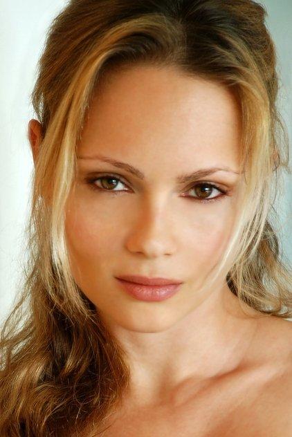 Beatrice Rosen - Actor Profile Photo