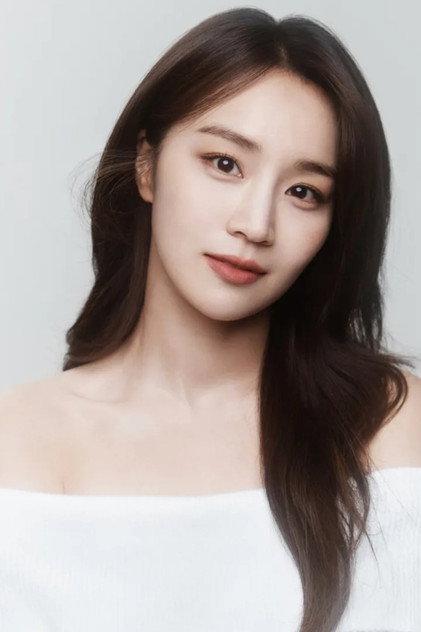 Jung Yoo-min - Actor Profile Photo