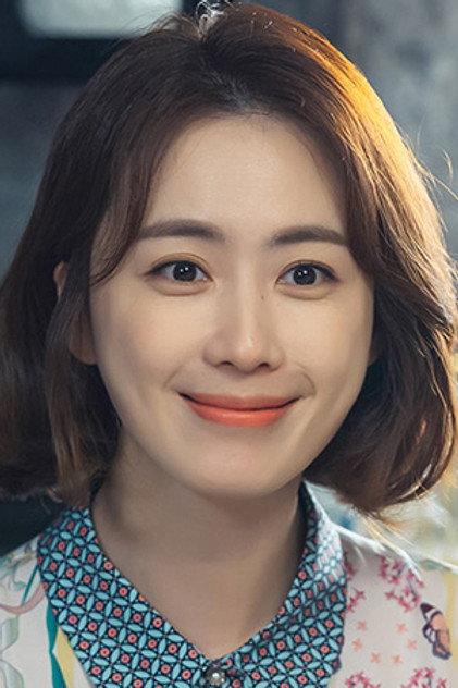 Hong Eun-hee - Actor Profile Photo