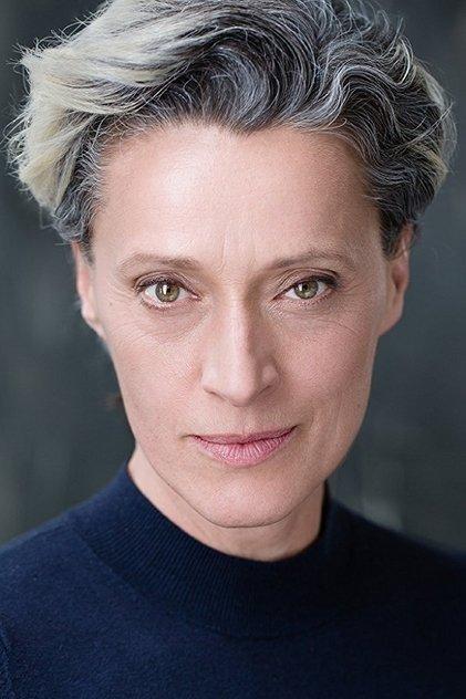 Éva Magyar - Actor Profile Photo