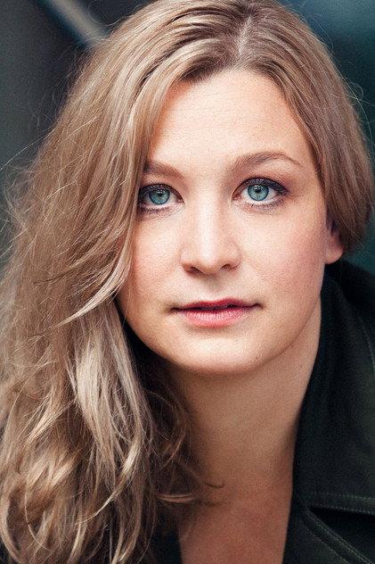 Anna König - Actor Profile Photo