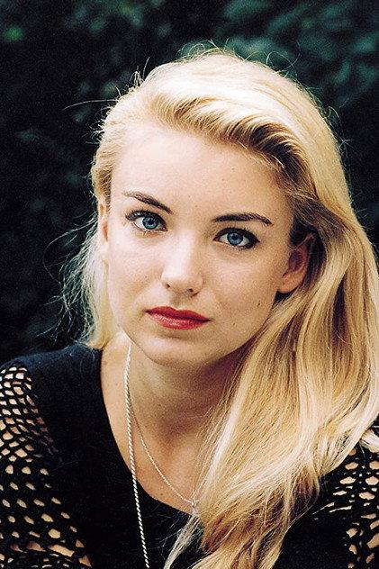 Eva Vejmělková - Actor Profile Photo