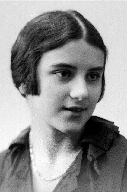 Lillebil Ibsen - Actor Profile Photo