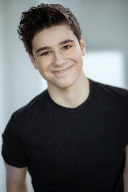 Oscar Chark - Actor Profile Photo
