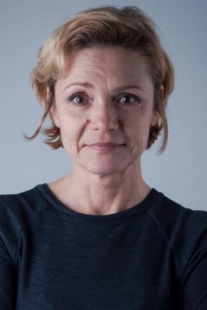 Aura Călărașu - Actor Profile Photo