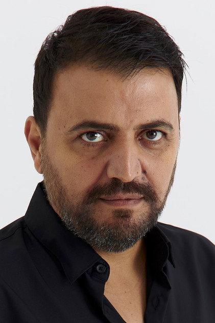 Şinasi Yurtsever - Actor Profile Photo