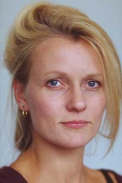 Margo Dames - Actor Profile Photo