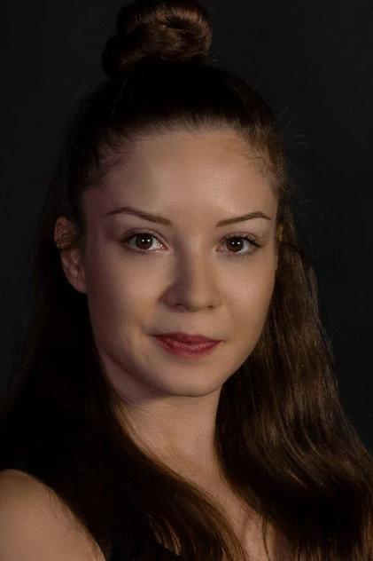 Melek Tanker - Actor Profile Photo
