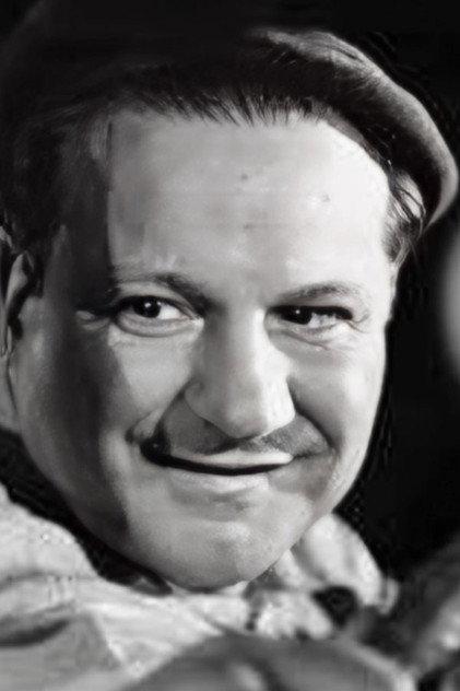 Oscar Villa - Actor Profile Photo