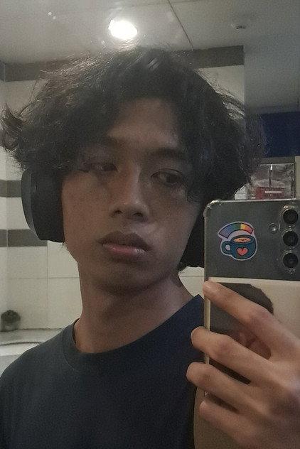 Far Jentayu - Actor Profile Photo