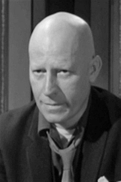 Oliver MacGreevy - Actor Profile Photo