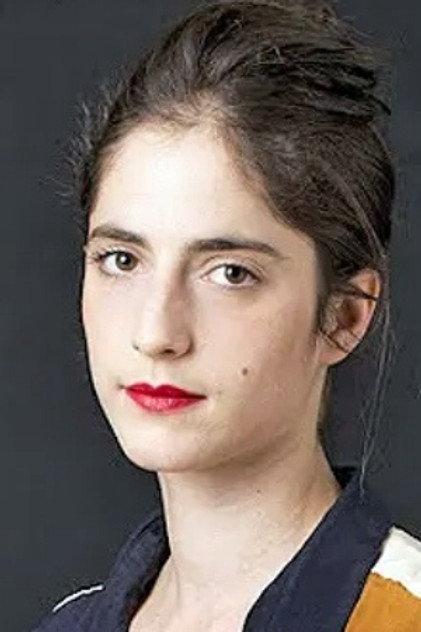 Lucie Desclozeaux - Actor Profile Photo