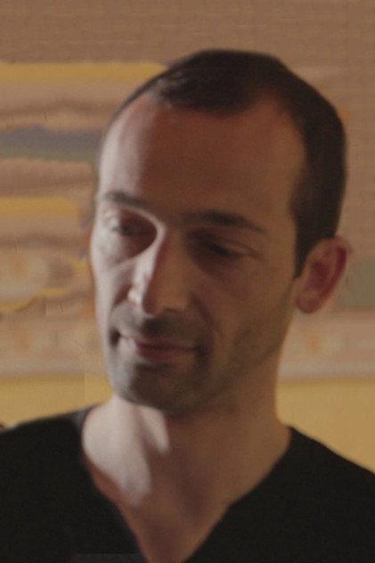 Giorgos Tzouvelekis - Actor Profile Photo