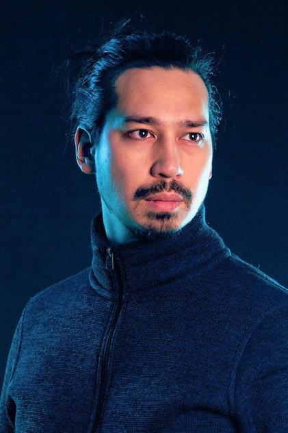 Huge Davies - Actor Profile Photo